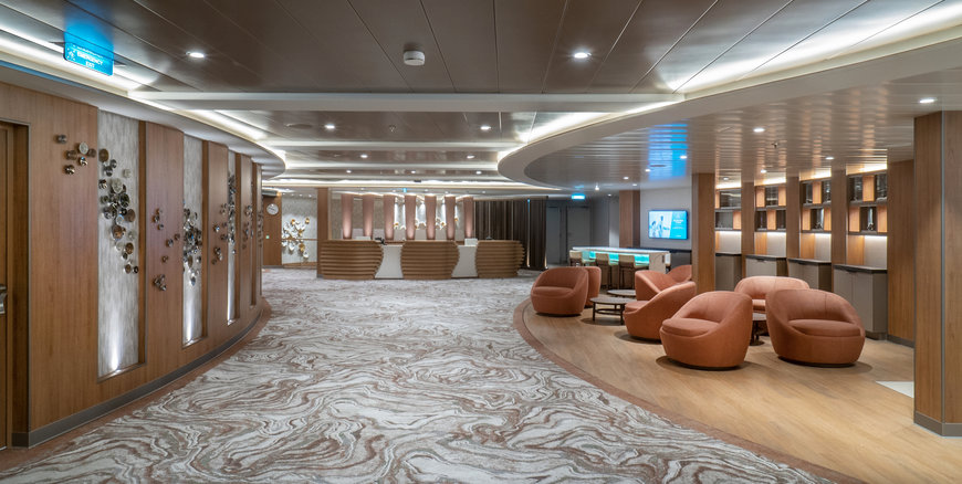 ICON OF THE SEAS: HELLA MARINE EQUIPS THE FIRST-OF-ITS-KIND VACATION WITH LIGHTING PRODUCTS